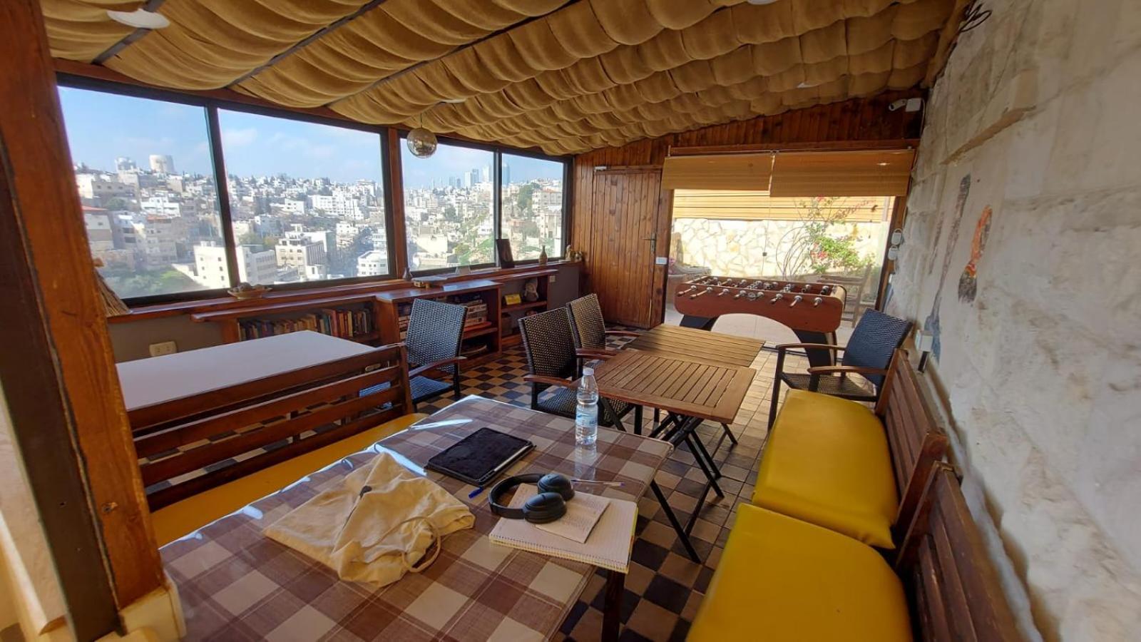 Carob Hostel Amman Exterior photo